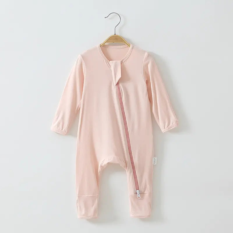 Baby clothes made of bamboo fiber